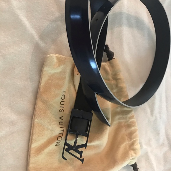 Authentic Louis Vuitton LV buckle leather belt - Picture 4 of 9